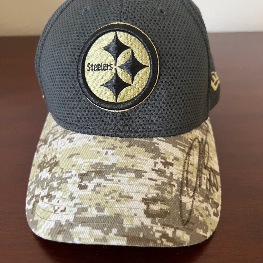 NFL Gray and Camouflage Pittsburgh Steelers Baseball Cap - signed by Villanueva